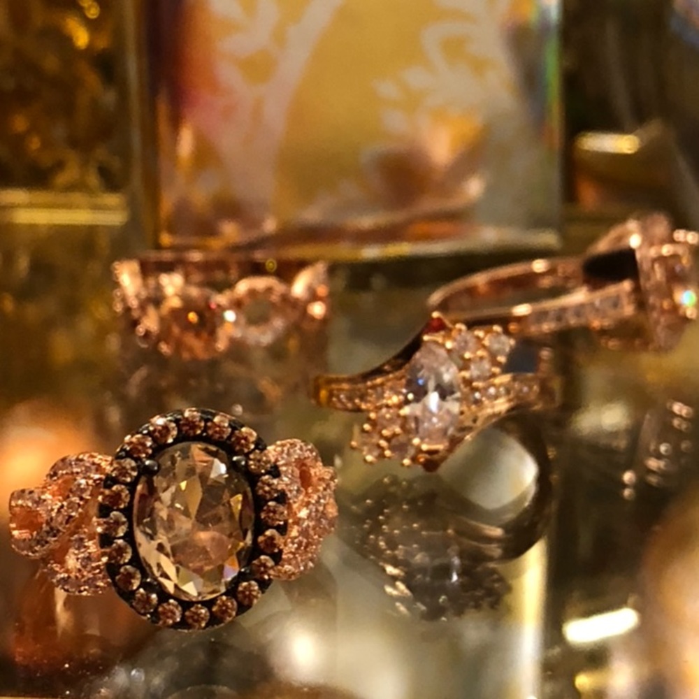 🆕✨Halo Heart Chocolate Cubic Zirconia Ring!